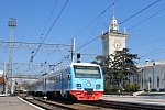 В Крым прибыл первый пригородный дизель-электропоезд